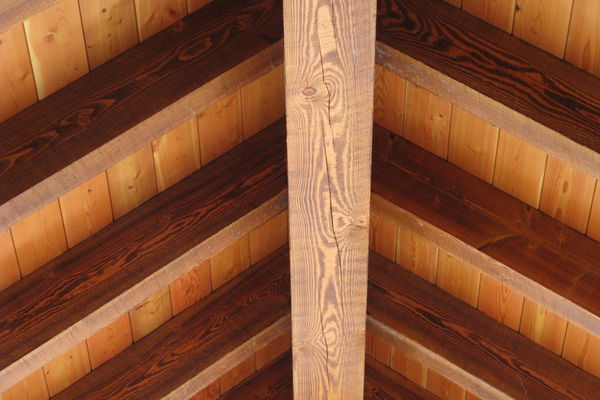 Hill-Top-Retreat-Collingwood-Ontario-Canadian-Timberframes-Construction-timber-Ceiling